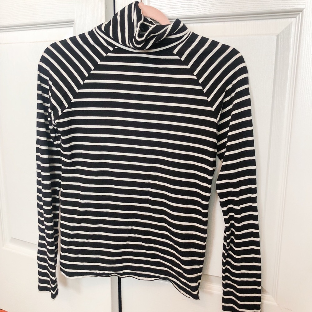 Long Sleeve Forever 21 stripped turtleneck